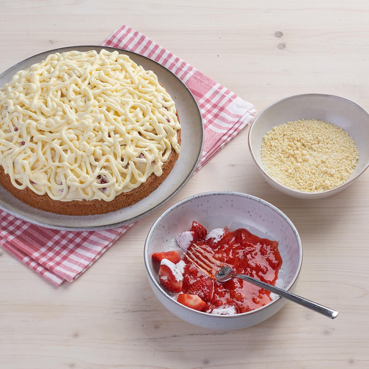 Erdbeer Zeit Spaghetti Kuchen